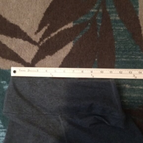 NOBULL Gray Leggings Stretchy Cropped Gym Runing - Picture 8 of 9